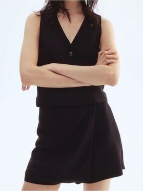 H&M Black Wrap Skort — NWT